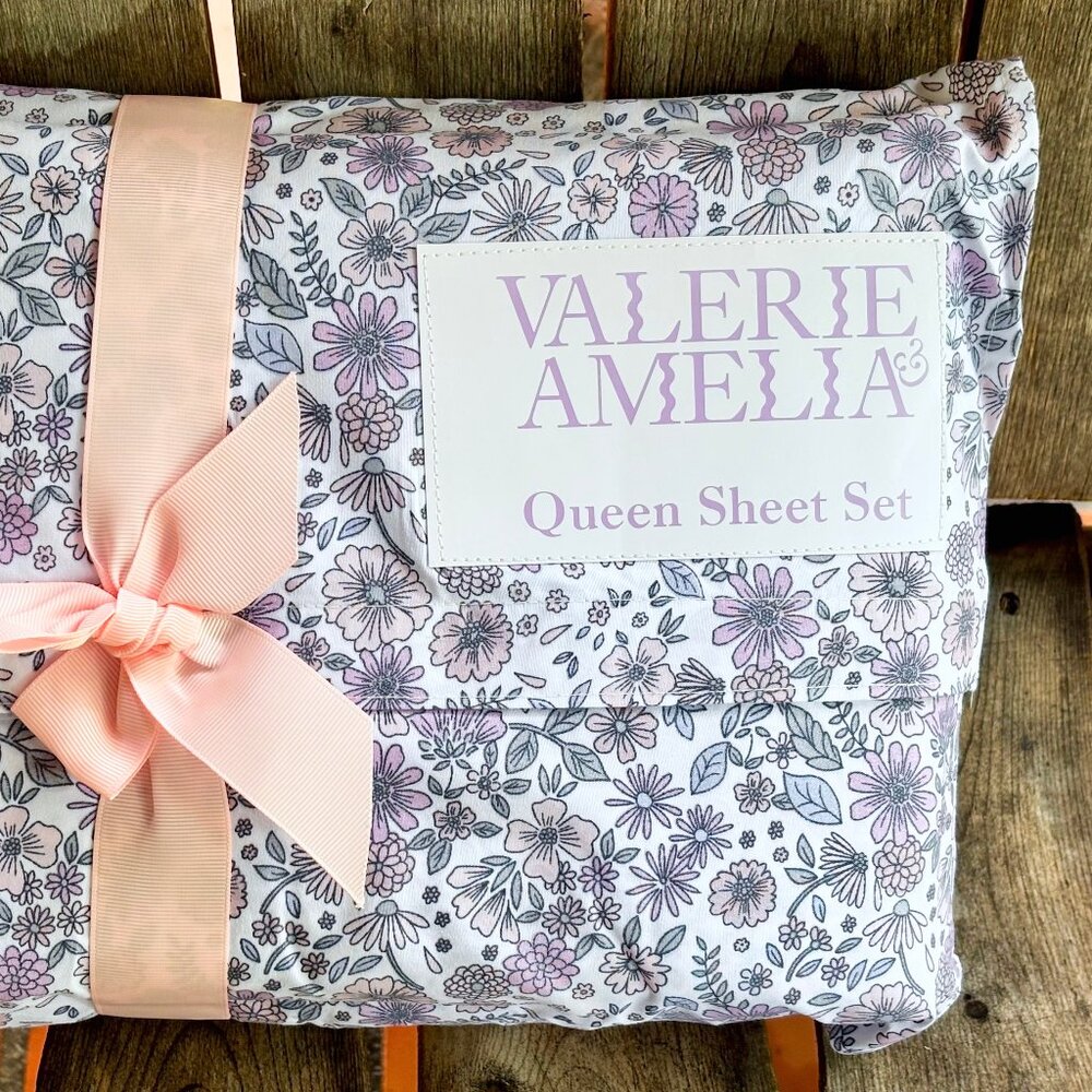 VALERIE & AMELIA Annabelle Ditsy Purple Lavender Floral QUEEN Size Sheet Set